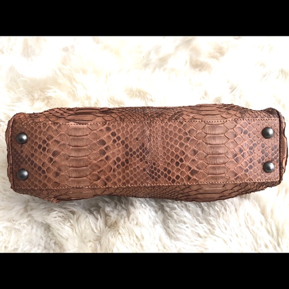 Authentic Bottega Veneta Pitone Cerato Clutch - Picture 5 of 8